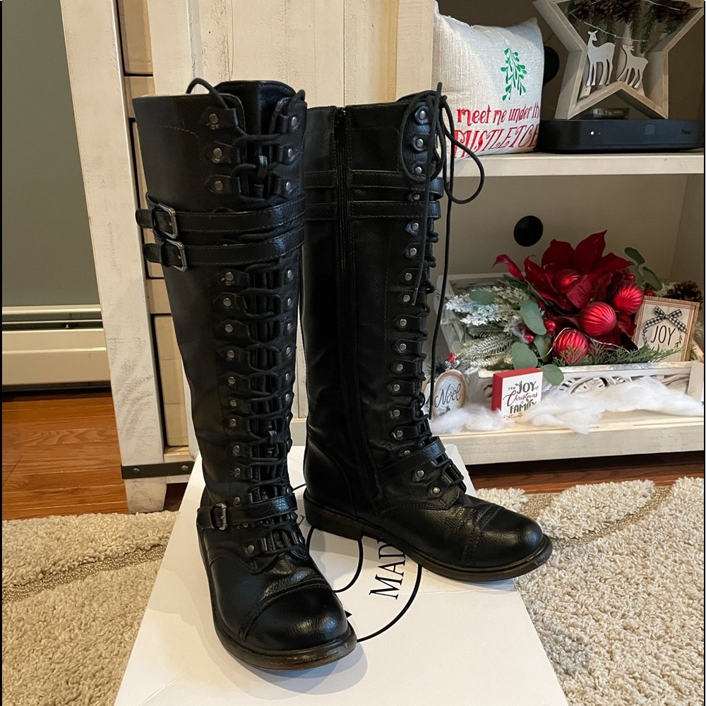 Nine West Military Boots wrong box